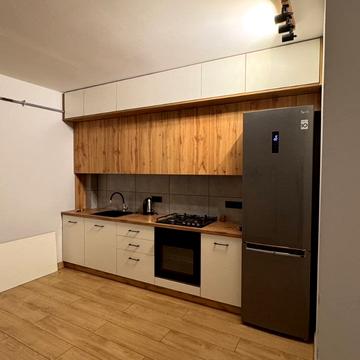 Гетьмана Мазепи вул., 164, к5