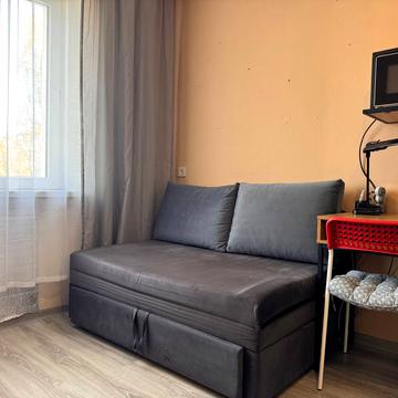 Добровольців пров., 10