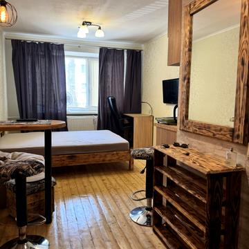 Сімферопольська вул., 11/1