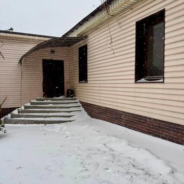 Симона Петлюри вул., 8