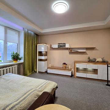 Богдана Хмельницького просп. (Героїв Сталінграда), 109