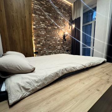 Михайлівська вул., 6