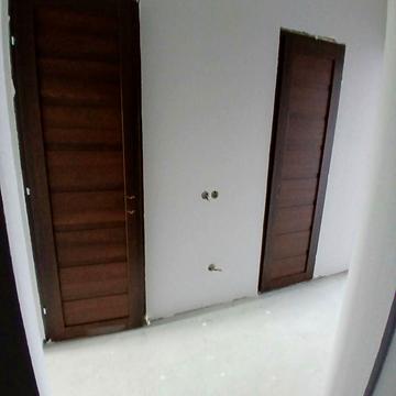 Героїв Енергетиків вул., (Будинок 1)