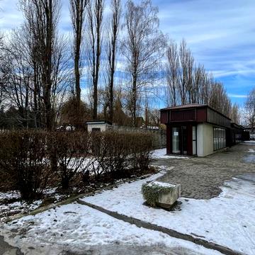 Данила Галицького вул., 16