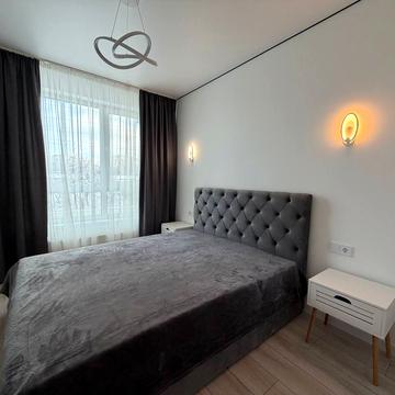 Роксоляни вул., 30