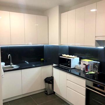 Вячеслава Чорновола просп. (), 69а