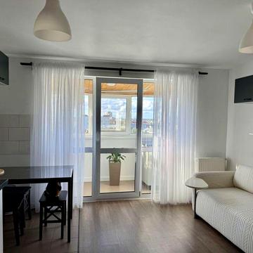 Машинобудівників вул., 15