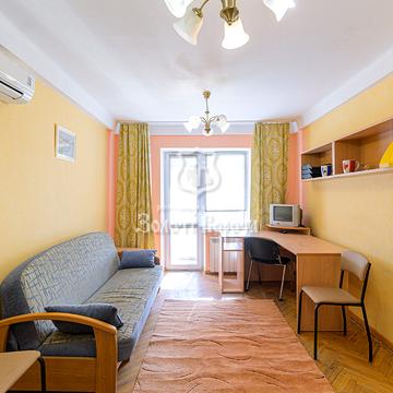 Бондарський пров., 19