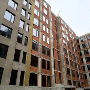 Героїв Майдану вул., (Будинок 2)