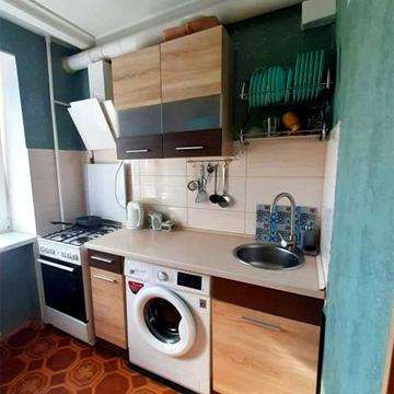 Академіка Заболотного вул., 18