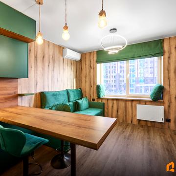 Героїв Небесної Сотні просп., 16/2