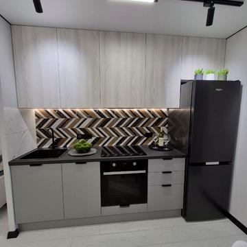 Залізнична вул., (Будинок 7)