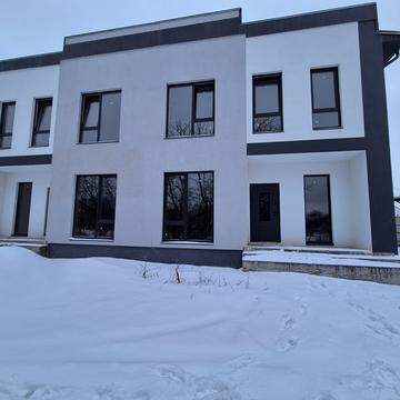 Сергія Параджанова вул., 65