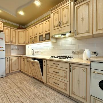 Зелена вул., 115-Д