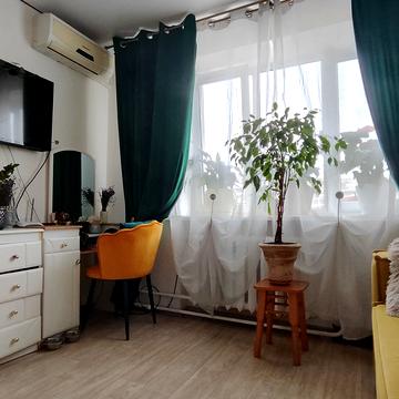 Захисників України вул. (1-го Травня), 11