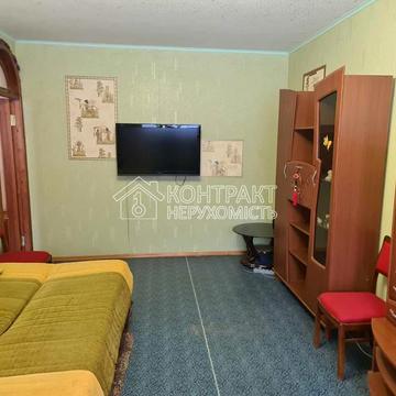 Золочівська вул., 17