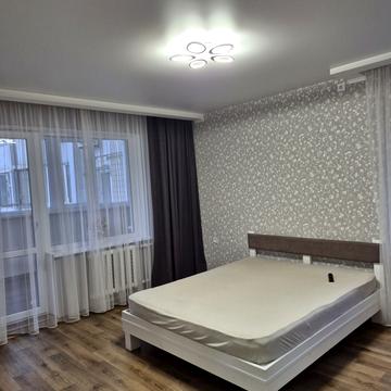 Євгена Чикаленка вул., 66а