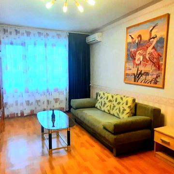 Оболонський просп., 28