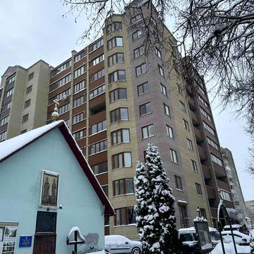 Генерала М. Тарнавського вул., 30