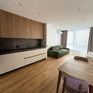 Причальна вул., 12