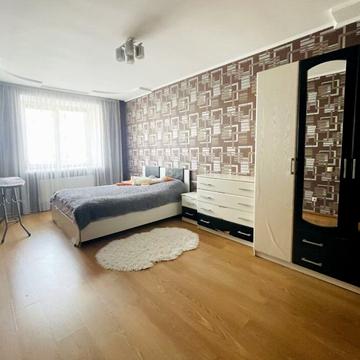 Зарічанська вул., 11л