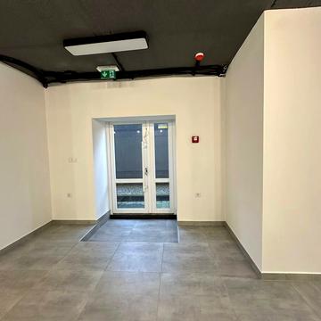 Андрія Мельника вул., 10