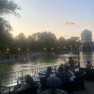 Зоопаркова вул., 8в