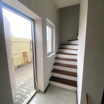 Литовська вул., 8