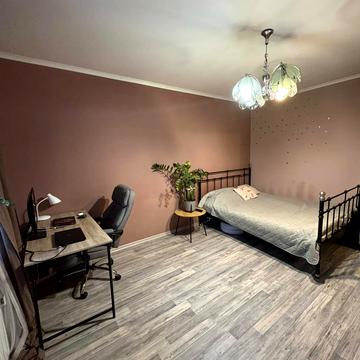 Кирила Трильовського вул., 5