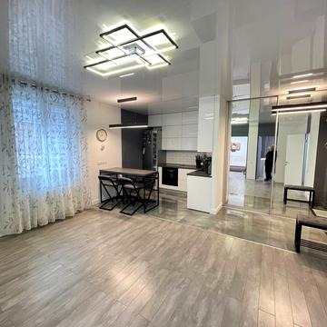 Полковника Гуляєва просп. (Маршала Жукова), 111