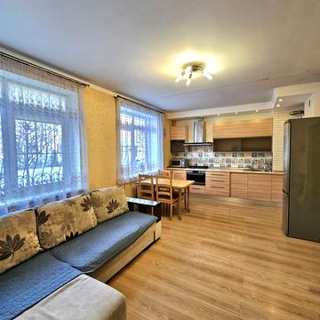 Мрії вул. (Пушкінська), 2-М