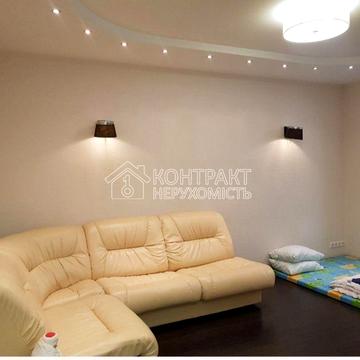 Людвіга Свободи просп., 42а