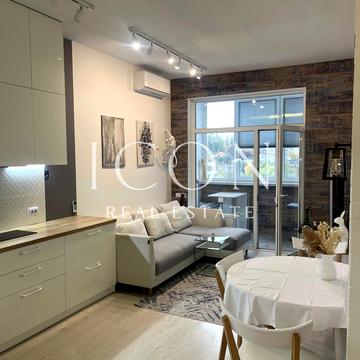 Саперне Поле вул., 12