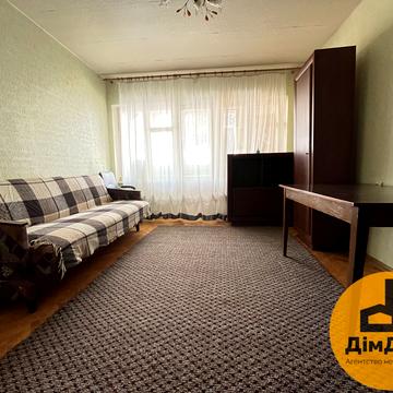 Докучаєвська вул., 16