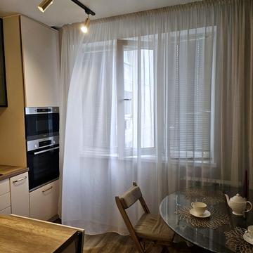 Нескорених вул., 43