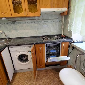 Миру вул., 90