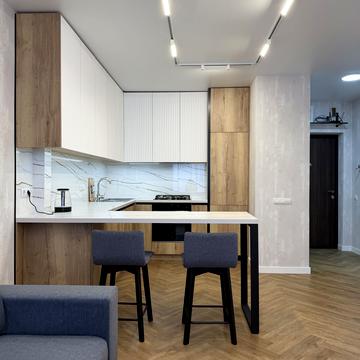 Героїв Майдану вул., (Будинок 2)