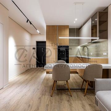 Ужгородський пров., 4/1