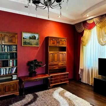 Олександра Кониського вул. (Володарського), 45