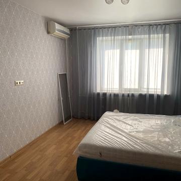 Чорнобильська вул., 14