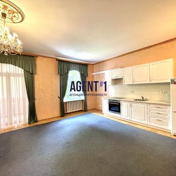 Михайла Грушевського вул., 28/2