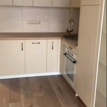 Героїв Небесної Сотні просп., 26/21