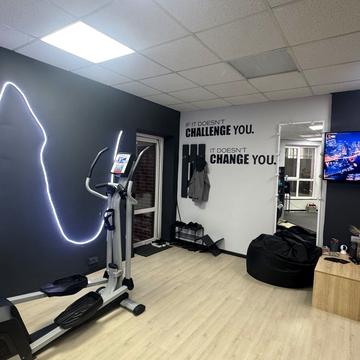 Прорізна вул., 9