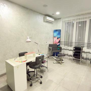 Лесі Українки бульв., 18-В