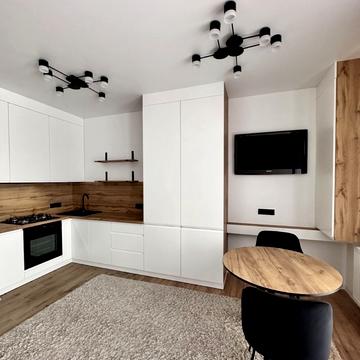 Капушанська вул., 150