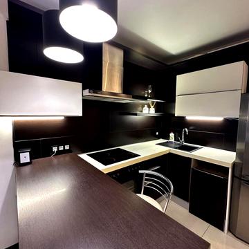 Олександра Мишуги вул., 2