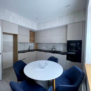 Невеличука вул., 32