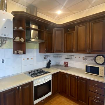 Авіаконструктора Антонова вул., 2/32 к8