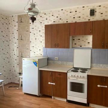 Європейського Союзу просп. (Правди), 19-А