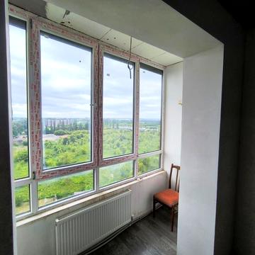 Будівельна вул., 8